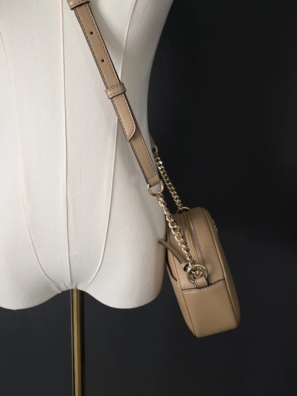 Michael Kors Jet Set Pebbled Leather Crossbody Bag in Camel
